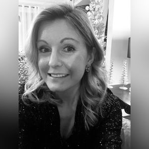 Meet your Posher, Claudia